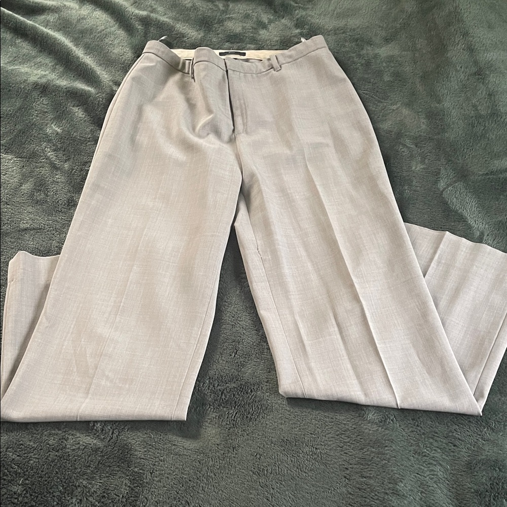 GAP Women’s Dress Pants in Light Gray